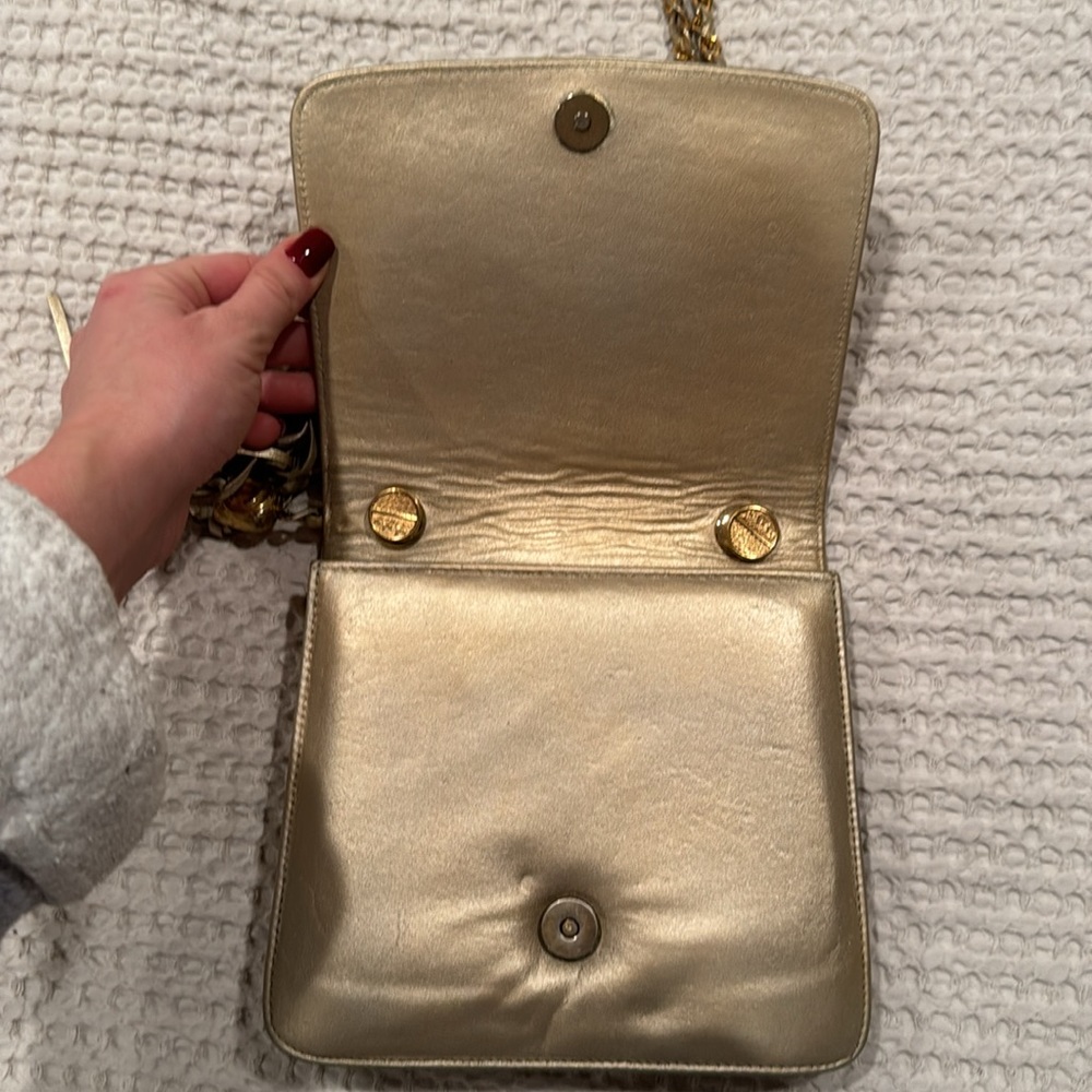 Vintage Chanel bag with tassel - Picture 7 of 8